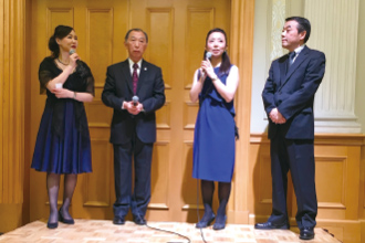 ここでしか見られない豪華共演!とても華やかなトークショーになりました! ここでしか見られない豪華共演!とても華やかなトークショーになりました!