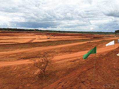 新しいルビーの開発地 モザンビークのモンテプエスルビー鉱山