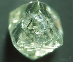 南アフリカ産ダイヤモンドの原石