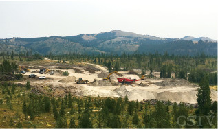モンタナ州ロッククリーク・サファイア鉱山の採掘現場