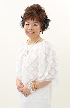 直居由美里さん