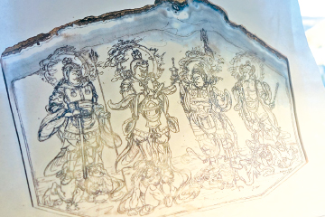 彫刻台に置かれていたデザイン画「四天王」2018年 ゲルハルド・シュミット作 彫刻台に置かれていたデザイン画「四天王」2018年 ゲルハルド・シュミット作