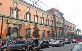 ナポリ考古学博物館外観 ナポリ考古学博物館外観
