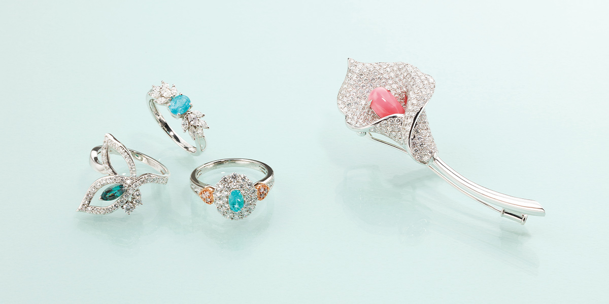FEMININE RARE STONES
