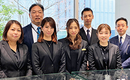 前列左から)奥谷、沖林、相内、西森 後列左から)遠山、相馬、山口 前列左から)奥谷、沖林、相内、西森 後列左から)遠山、相馬、山口