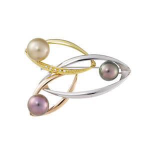 K18YG/WG/PG テリExcellent 黒蝶真珠ナチュラルマルチカラーダイヤブローチ