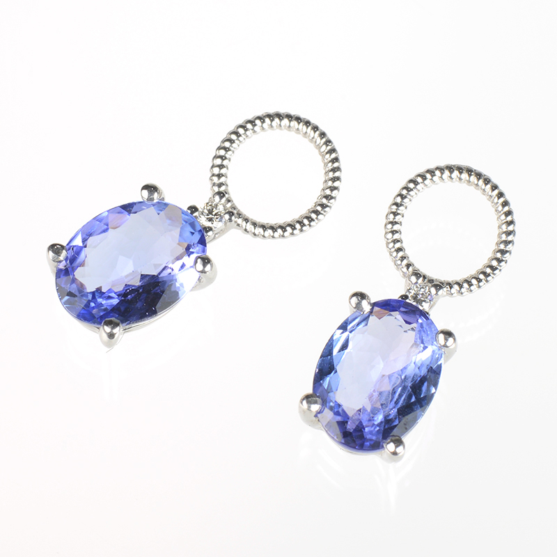 K18WG タンザナイト ＆ ダイヤ チャーム TA 1.80ct以上 D 約0.04ct