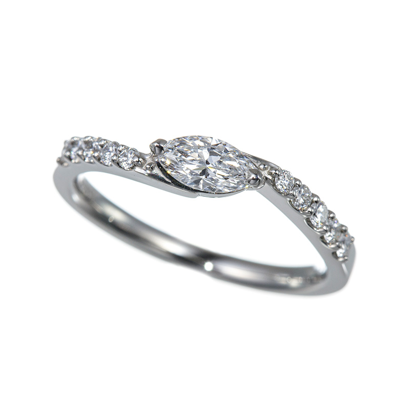 PT950Dカラーダイヤモンド&ダイヤリングD約0.30ct(D SI1)D約0.15ct
