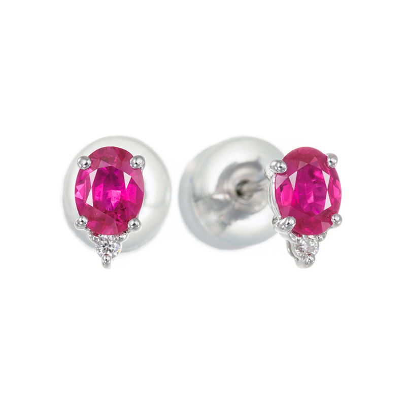 PT950 ミャンマー産 パッション・レッドルビー ダイヤ ピアス RB 約0.60ct