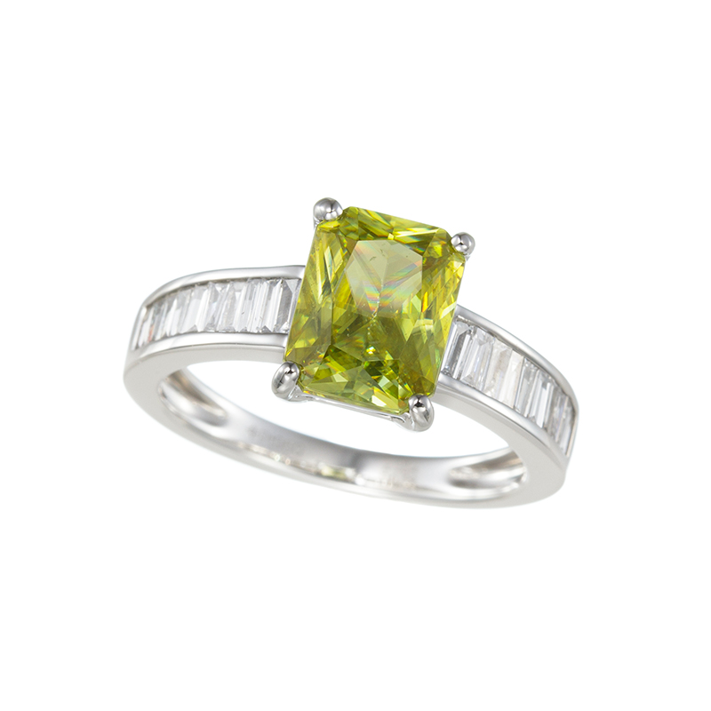 PT950 ジンバブエ産スフェーン ダイヤ リング SH 約2.00ct D 約0.28ct 