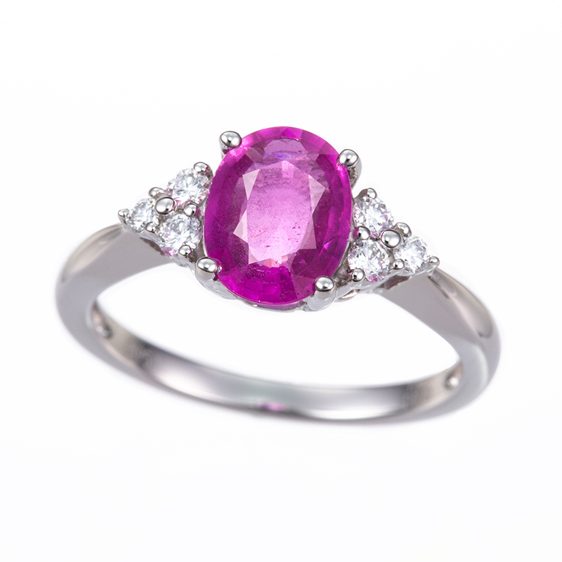 13号 モザンビーク産 非加熱ルビー 1.016ct ダイヤモンド 計1.89ct リング・指輪 Pt900プラチナ 10.4g レディース