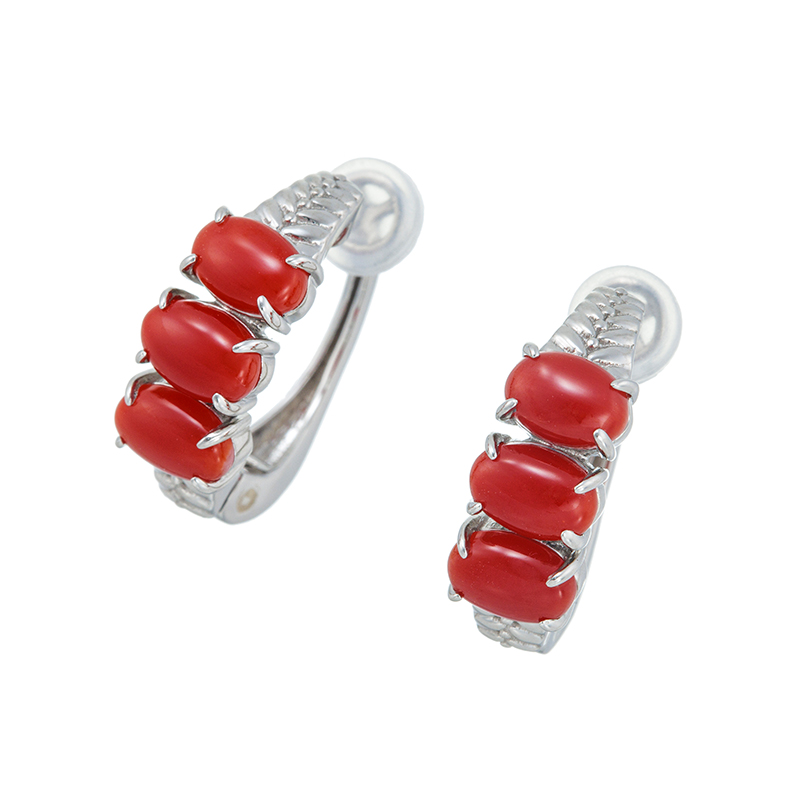PT950血赤サンゴスリーストーンフェザータッチイヤリングCOR約2.00ct
