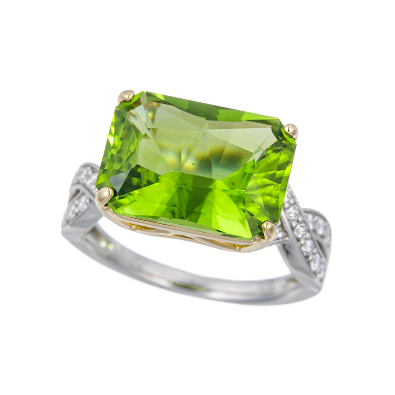 PT950/K18YG ペリドット ダイヤ リング PE 6.784ct D 0.22ct 