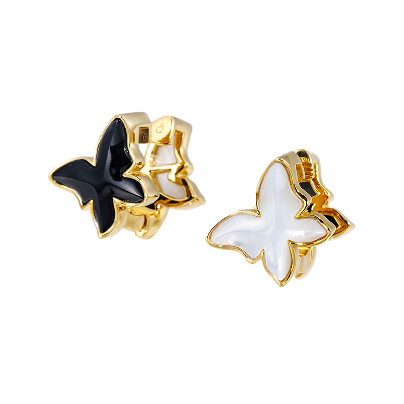 パラジウムシルバー950 白蝶貝 オニキス パピヨン ピアリング