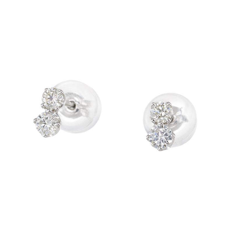 PT950 ダイヤモンド ピアス D 約0.30ct 