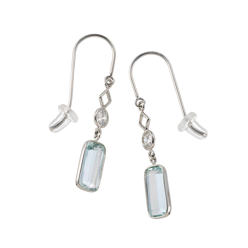 PT950 ミントカラーベリル ダイヤ ピアス BE1.37ct BE1.32ct D0.22ct