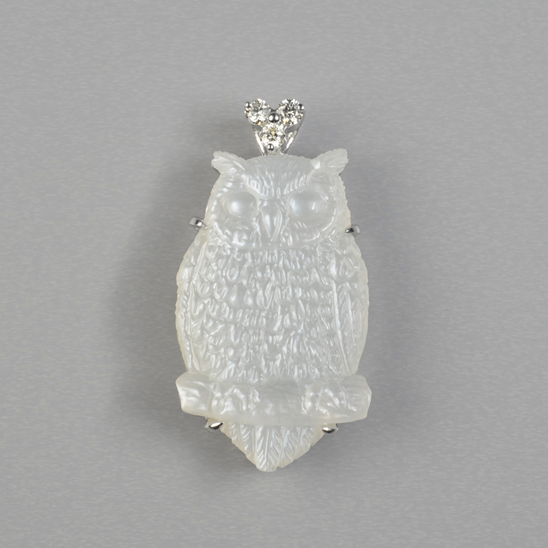 K18WGマティアス・ポストラームーンストーンダイヤペンダントトップMO12.85ctD0.09ct