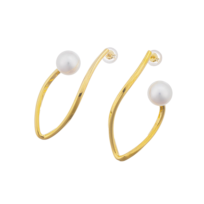 SVアコヤ真珠ピアスヴァン・ヌーボーReineroseKeikoP約7.5mm