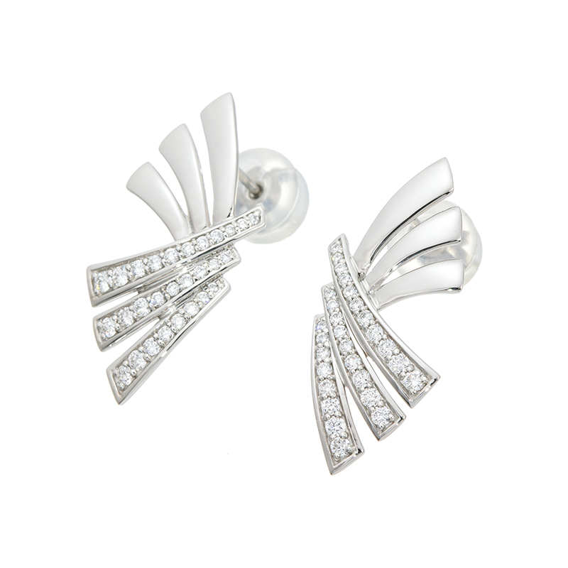 PT950 ダイヤモンド Shooting star ピアス D 約0.30ct 