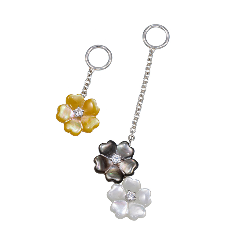 パラジウムシルバー950 白蝶貝 黒蝶貝 黄蝶貝 天然ホワイトジルコン Mia チャーム ZI 約0