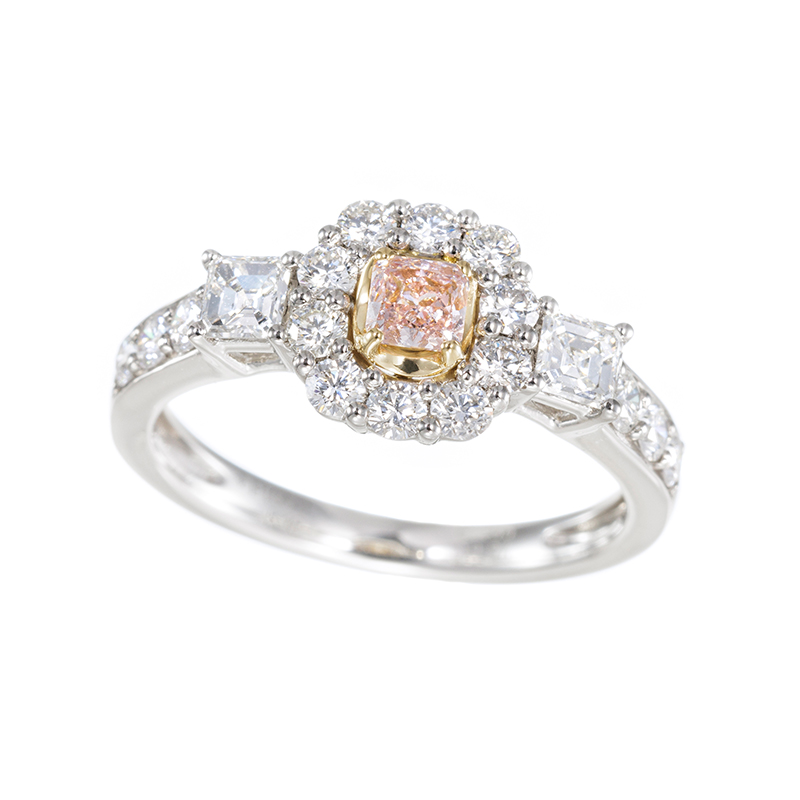 PT950/K18YGファンシーオレンジィピンクダイヤアッシャーカット&ダイヤ(リリー)リング