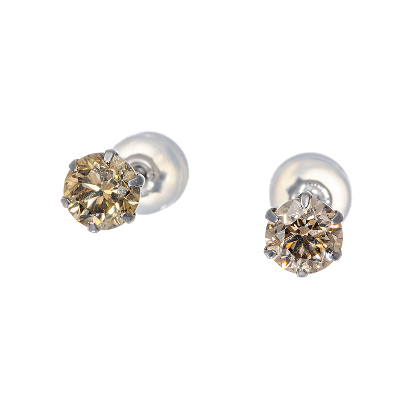 PT900 ブラウンダイヤモンド ピアス BRD 約1.00ct