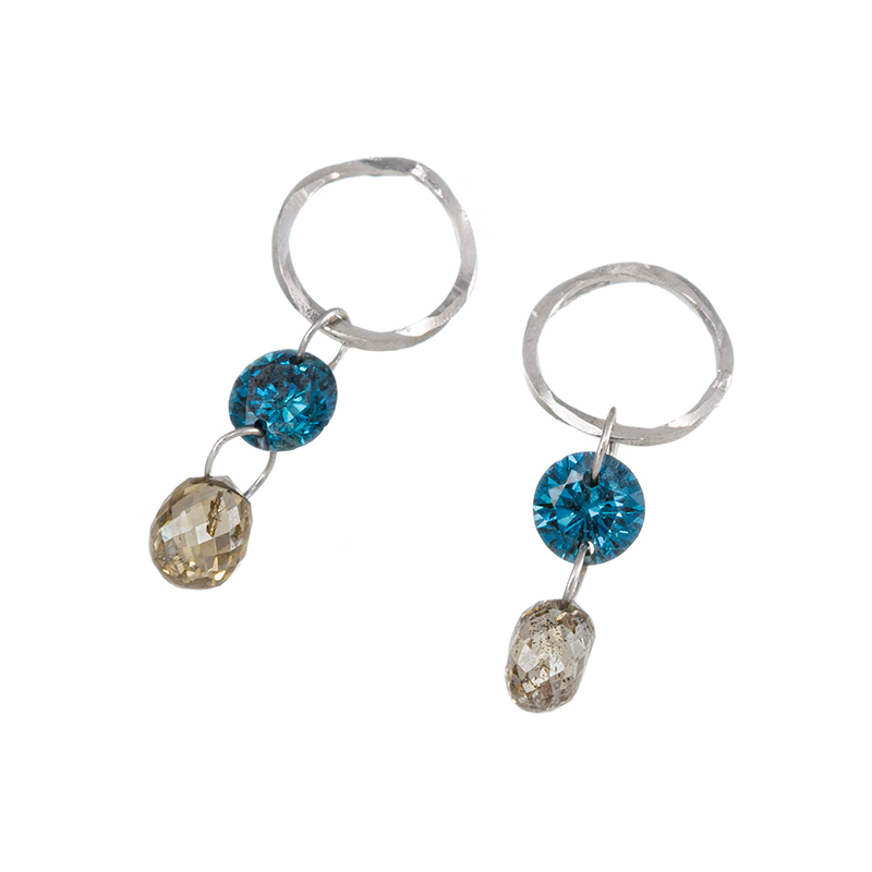 PT900  ブルーダイヤモンド(トリート) & ブラウンダイヤ チャーム BD 約0.12ct B